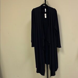 Cacique Black Women's Robe